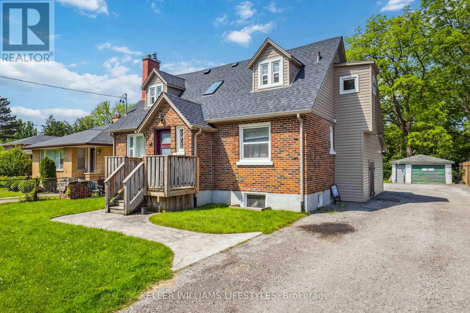 Upper - 88 Britannia Avenue, London North, Ontario  N6H 2J2 - Photo 4 - X12149796