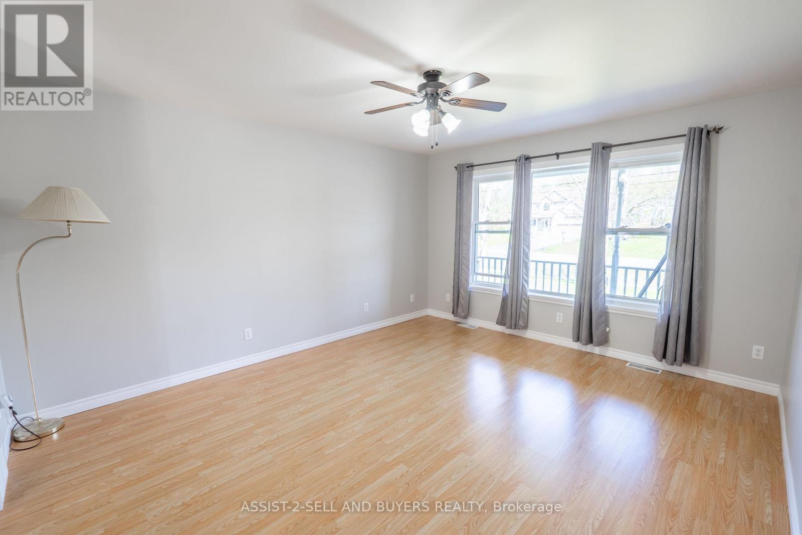 18267 Samuel Drive S, South Glengarry, Ontario  K6H 7J1 - Photo 5 - X12186255