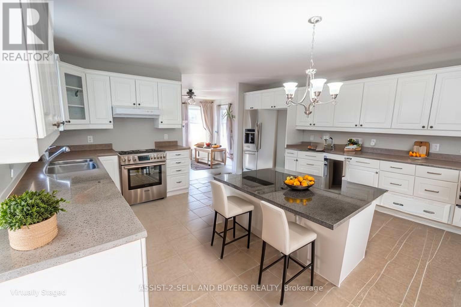 18267 Samuel Drive S, South Glengarry, Ontario  K6H 7J1 - Photo 9 - X12186255