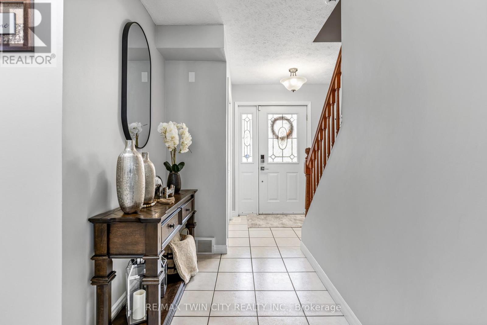 50 Juniper Street, Cambridge, Ontario  N3C 3A3 - Photo 6 - X12211900