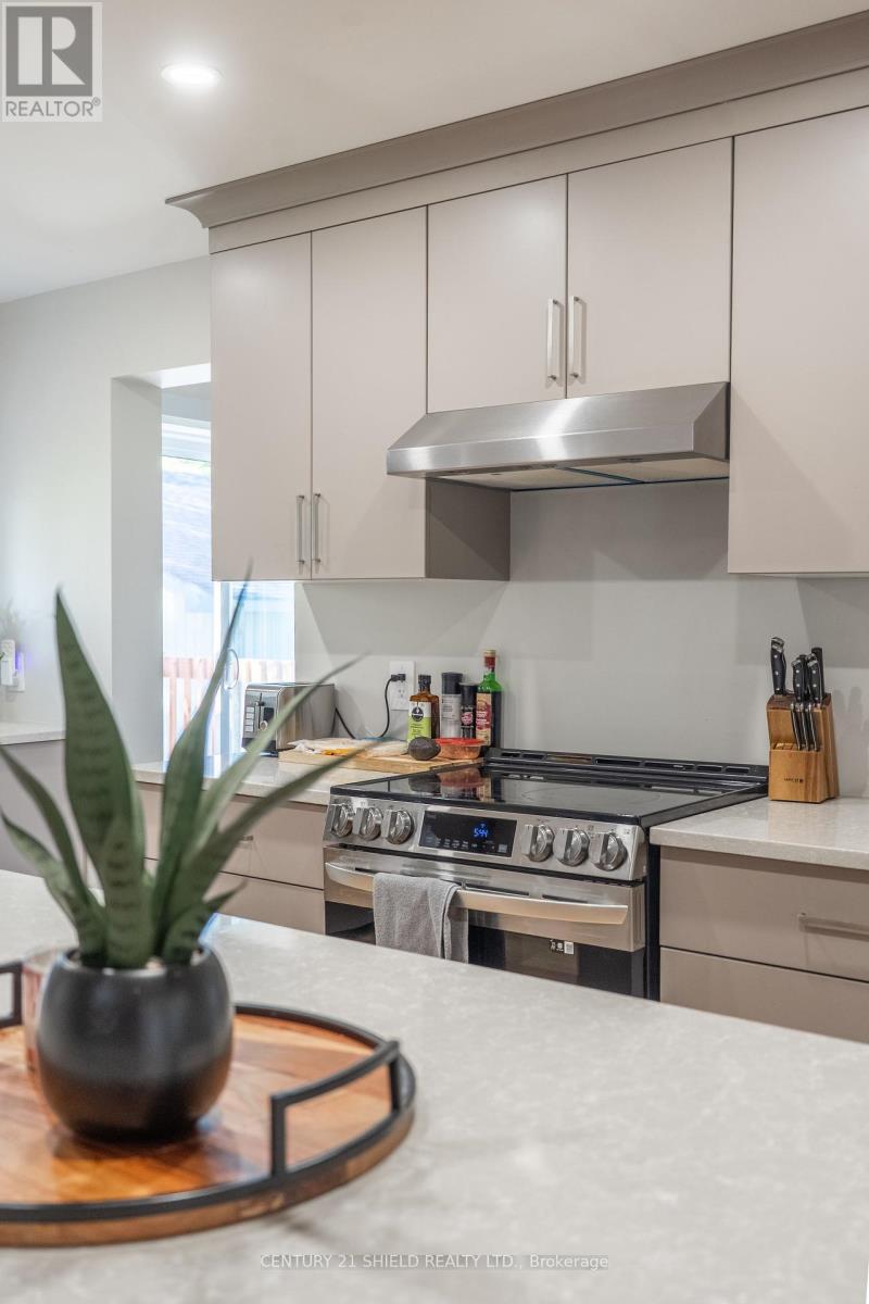 907 2nd Street W, Cornwall, Ontario  K6J 1H8 - Photo 18 - X12207641