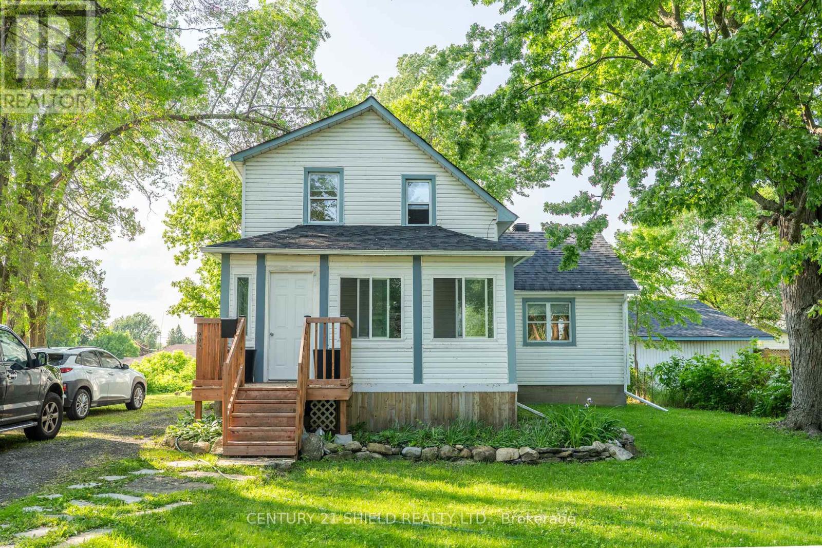 907 2nd Street W, Cornwall, Ontario  K6J 1H8 - Photo 1 - X12207641
