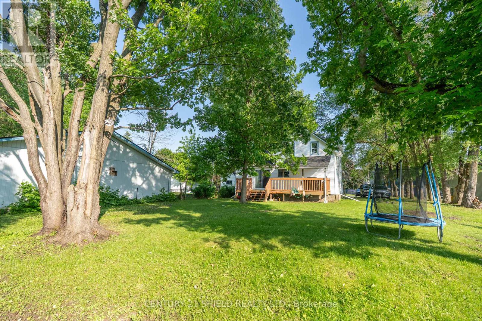 907 2nd Street W, Cornwall, Ontario  K6J 1H8 - Photo 6 - X12207641