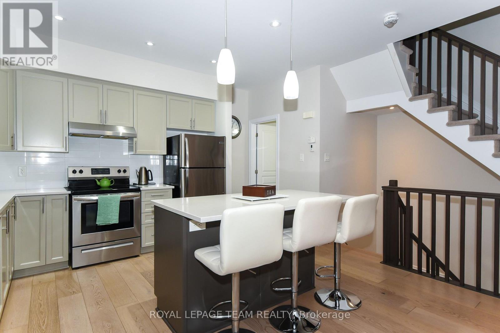 342 Twinflower Way, Ottawa, Ontario  K2J 5Z6 - Photo 9 - X12210257