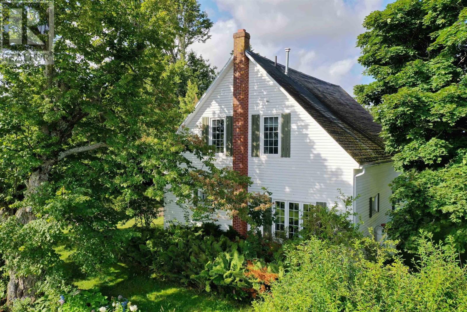 Property at 1229 Brackley Point Road image 3