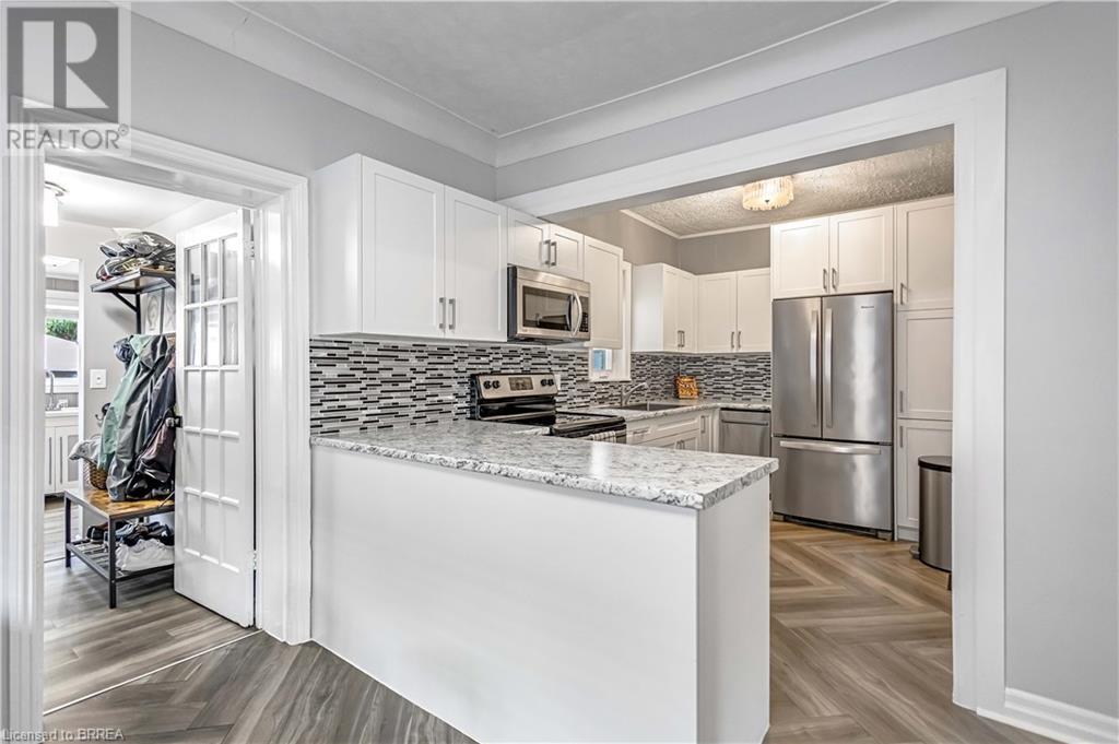 27 Webling Street, Brantford, Ontario N3S 2S8 - Photo 9 - 40738913