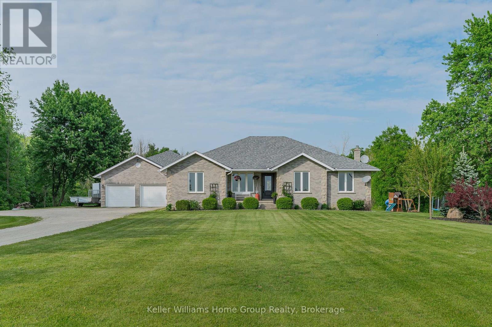 7003 Beatty Line, Centre Wellington, Ontario  N1M 2W3 - Photo 1 - X12051254