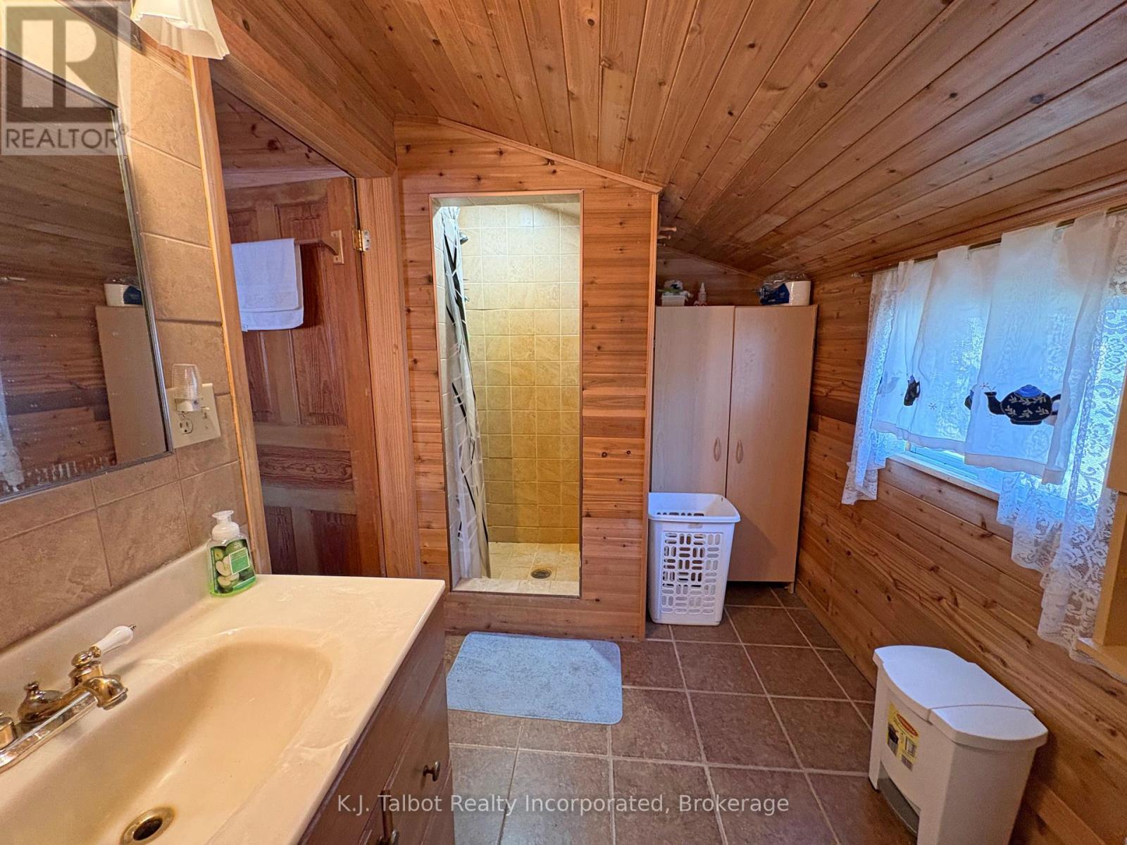 11 Apple Lane, Ashfield-Colborne-Wawanosh (Ashfield), Ontario  N7A 3X9 - Photo 18 - X12100912