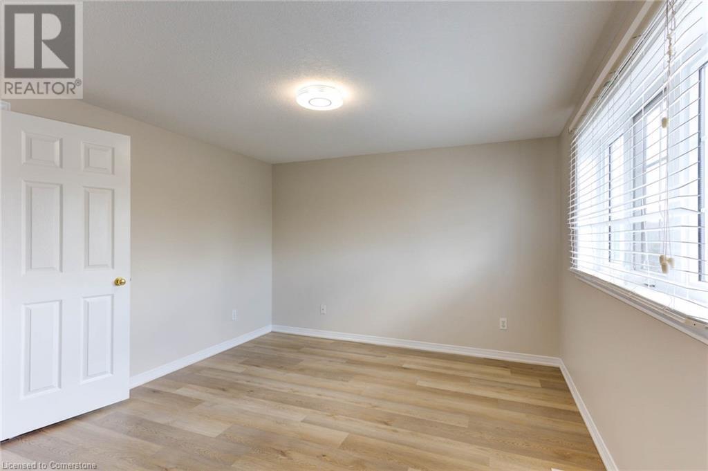 379 Hidden Creek Drive, Kitchener, Ontario  N2N 3N2 - Photo 21 - 40739385