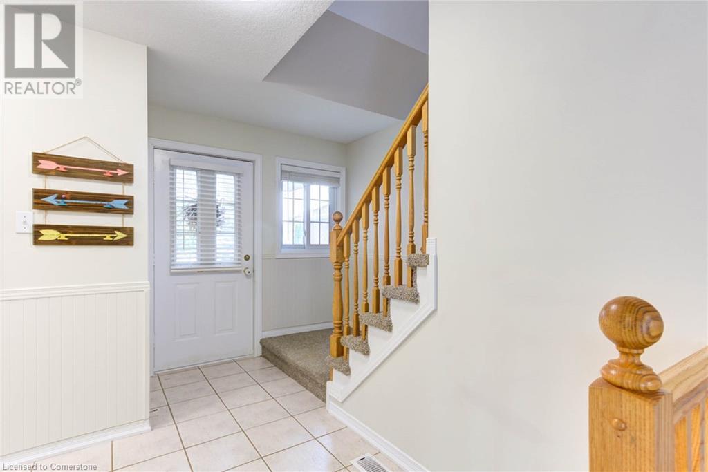 379 Hidden Creek Drive, Kitchener, Ontario  N2N 3N2 - Photo 7 - 40739385