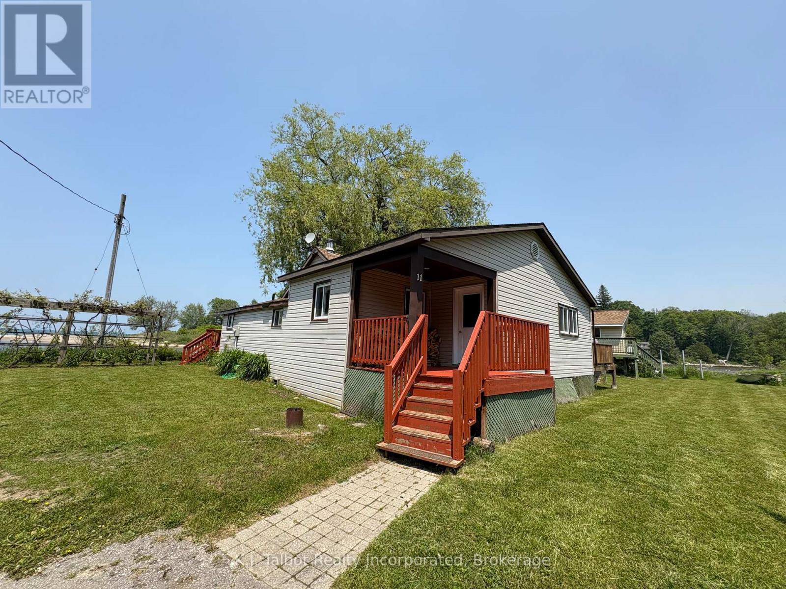 11 Apple Lane, Ashfield-Colborne-Wawanosh (Ashfield), Ontario  N7A 3X9 - Photo 11 - X12100912