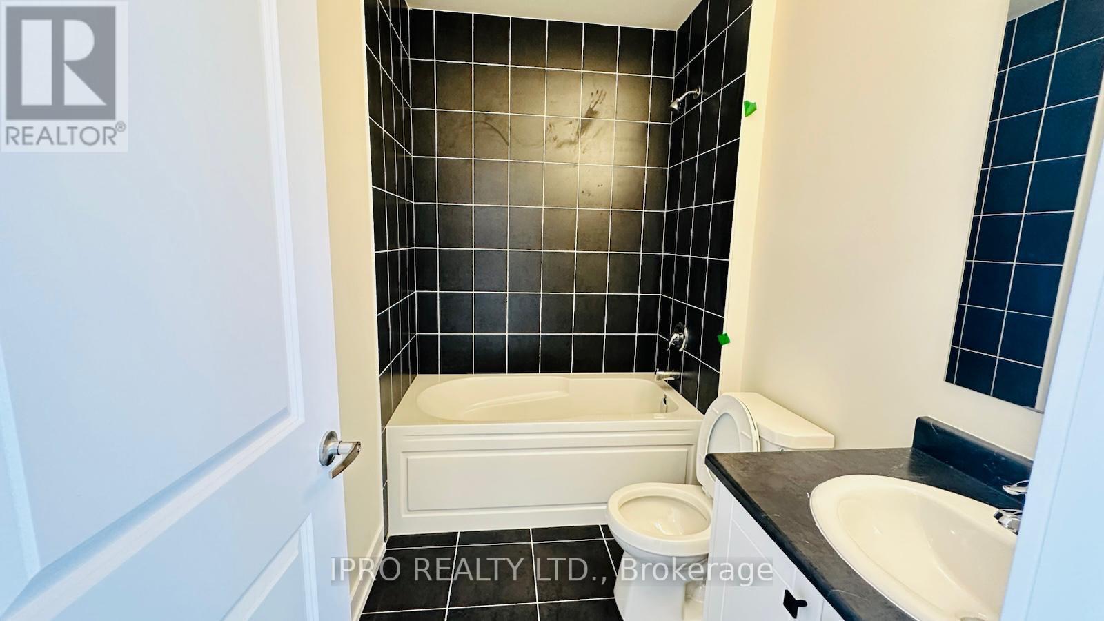 1321 Anthonia Trail, Oakville, Ontario  L6H 7Z2 - Photo 21 - W12200982