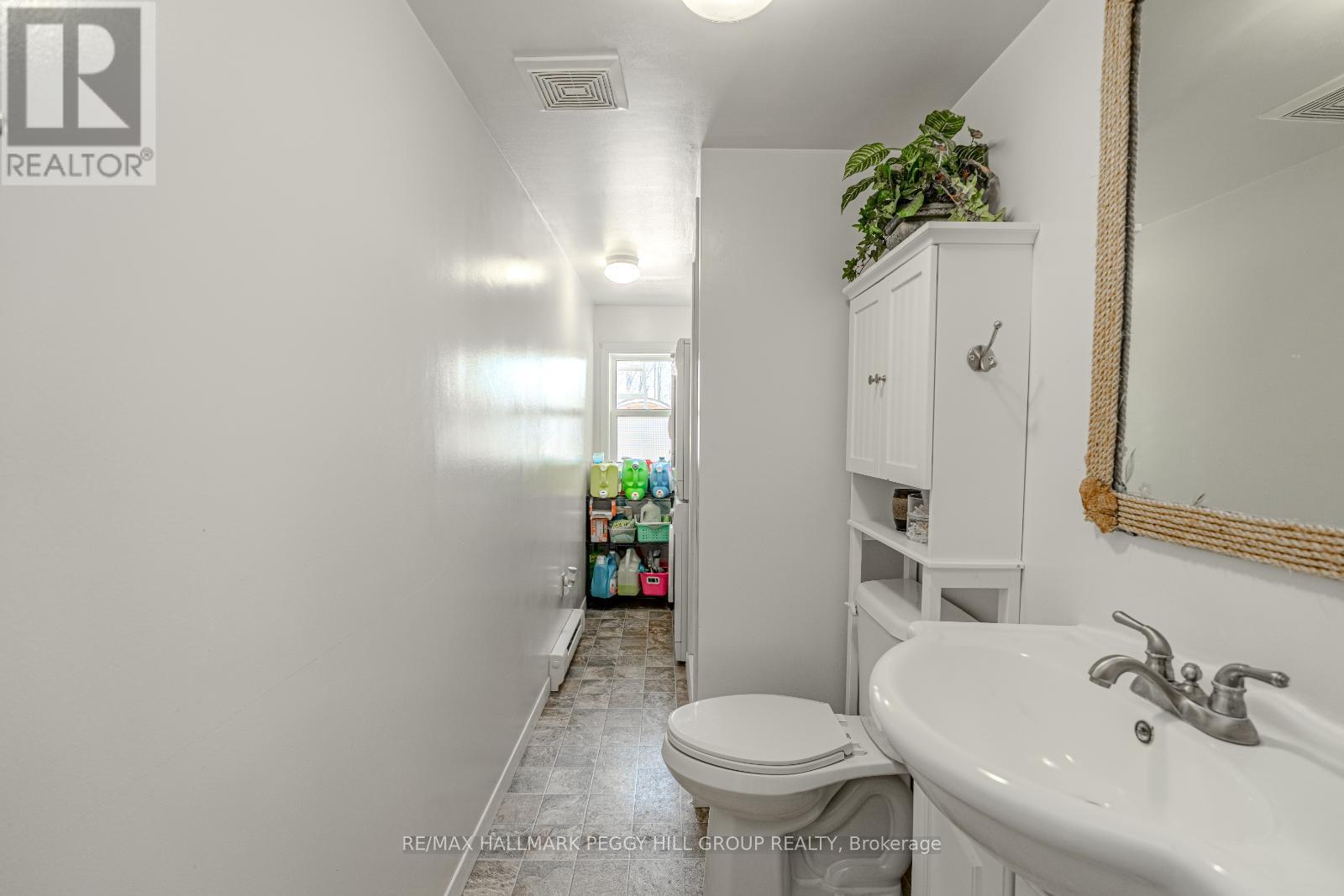 7229 Davy Drive, Ramara, Ontario  L0K 2B0 - Photo 9 - S12202406