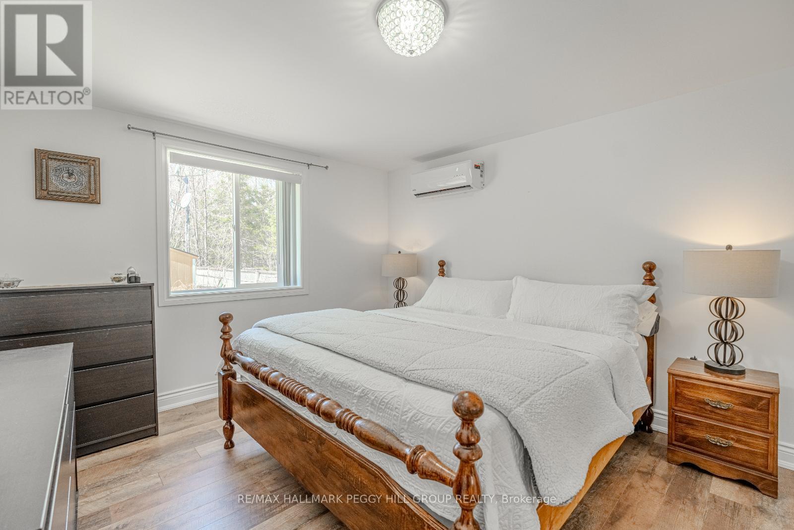 7229 Davy Drive, Ramara, Ontario  L0K 2B0 - Photo 8 - S12202406