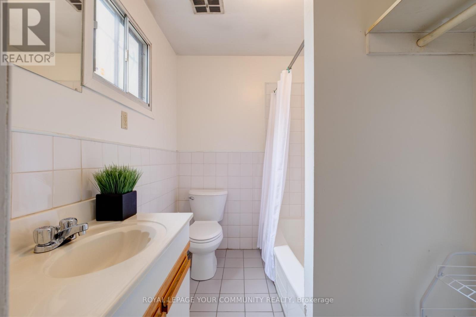 356 Dupont Street, Toronto (Annex), Ontario  M5R 1V9 - Photo 7 - C12212016