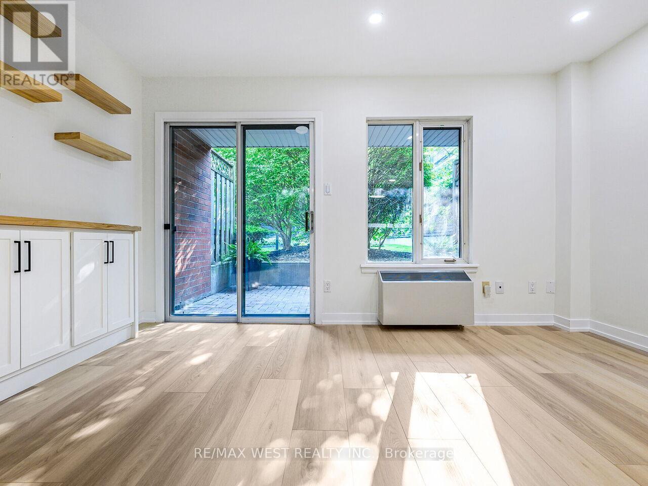 #12 B - 801 King Street W, Toronto (Niagara), Ontario  M5V 3C9 - Photo 2 - C12212072
