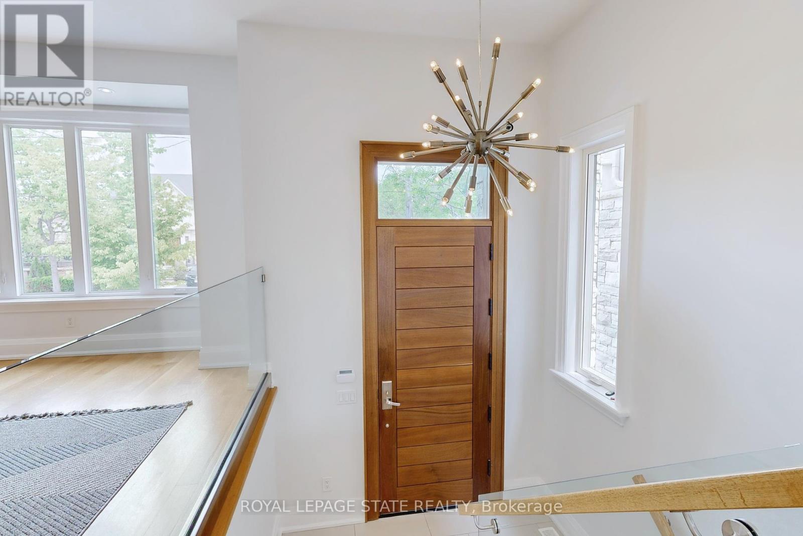 743 Glencairn Avenue, Toronto, Ontario  M6B 1Z9 - Photo 16 - C12212132