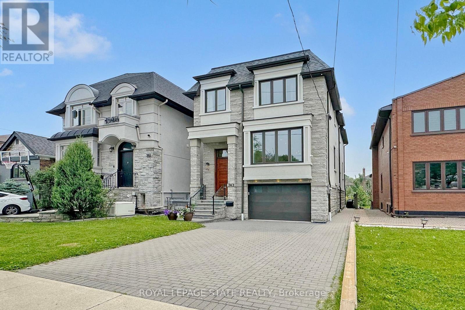 743 Glencairn Avenue, Toronto, Ontario  M6B 1Z9 - Photo 2 - C12212132