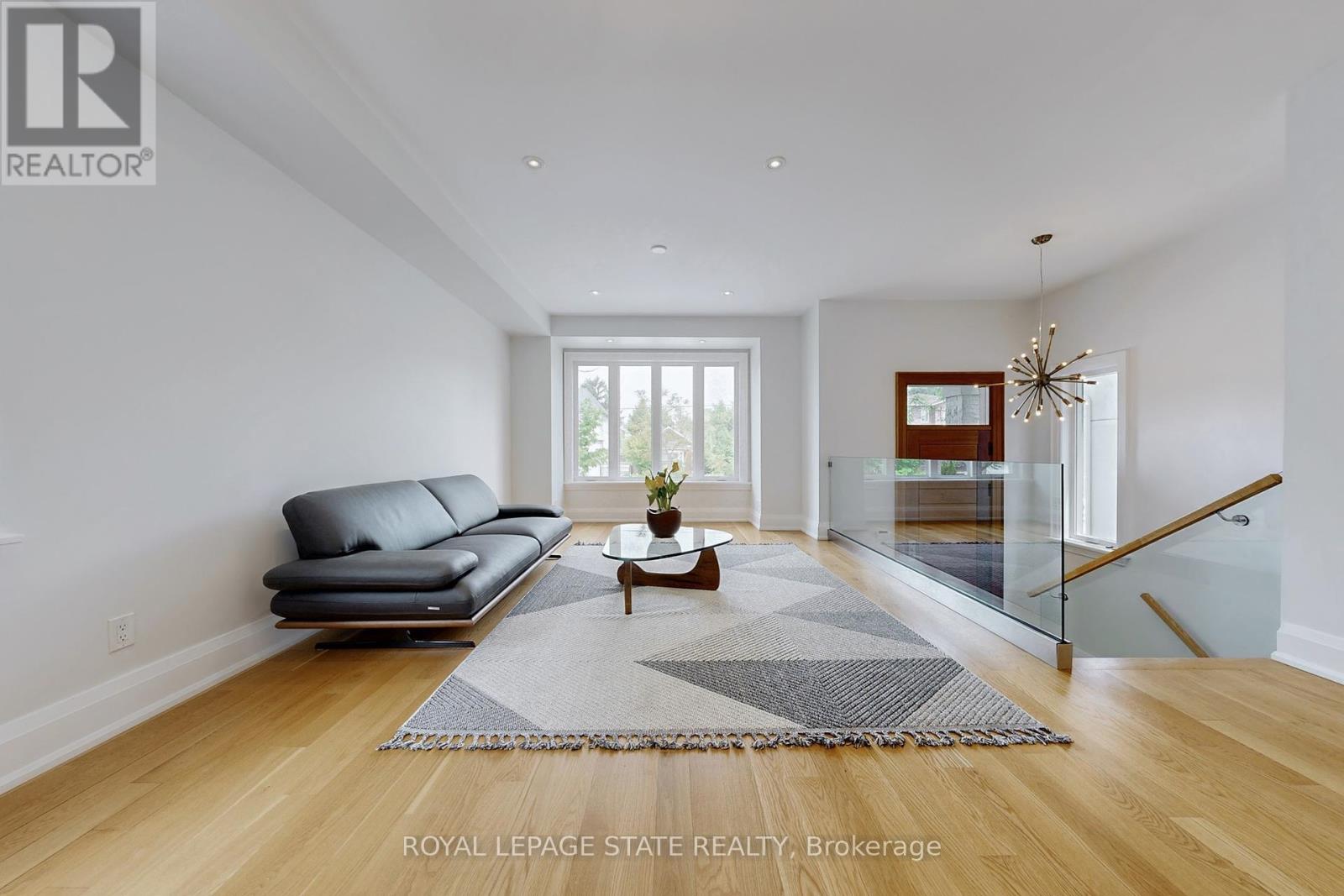 743 Glencairn Avenue, Toronto, Ontario  M6B 1Z9 - Photo 3 - C12212132