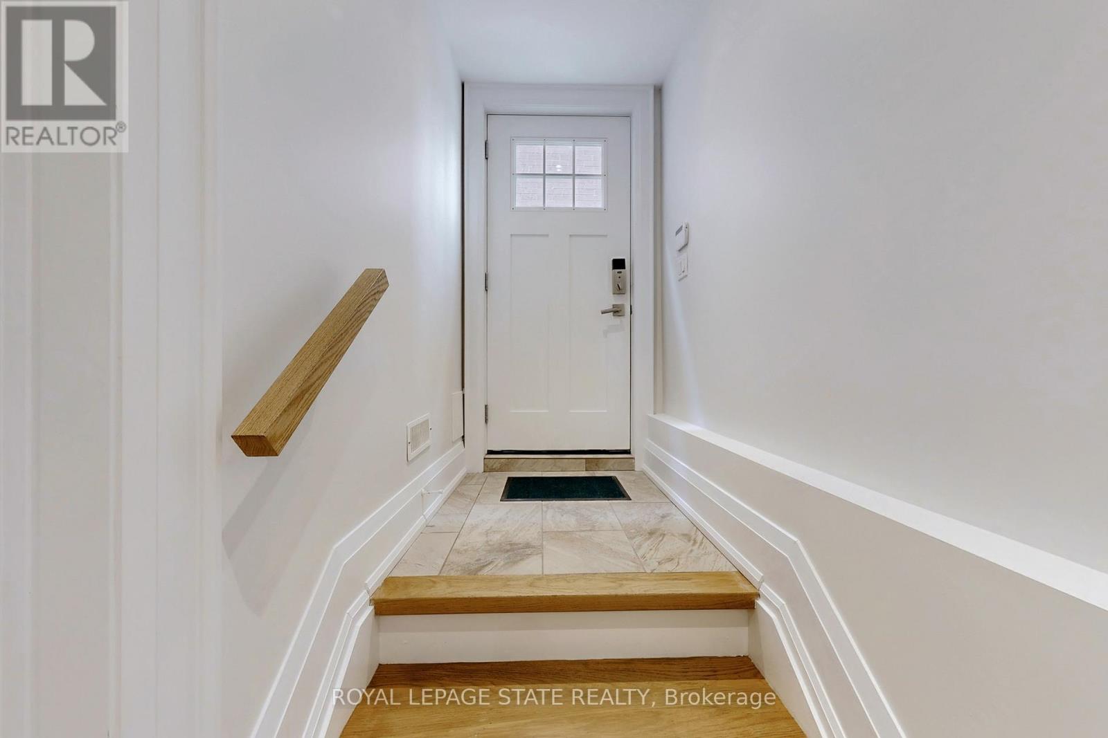 743 Glencairn Avenue, Toronto, Ontario  M6B 1Z9 - Photo 41 - C12212132