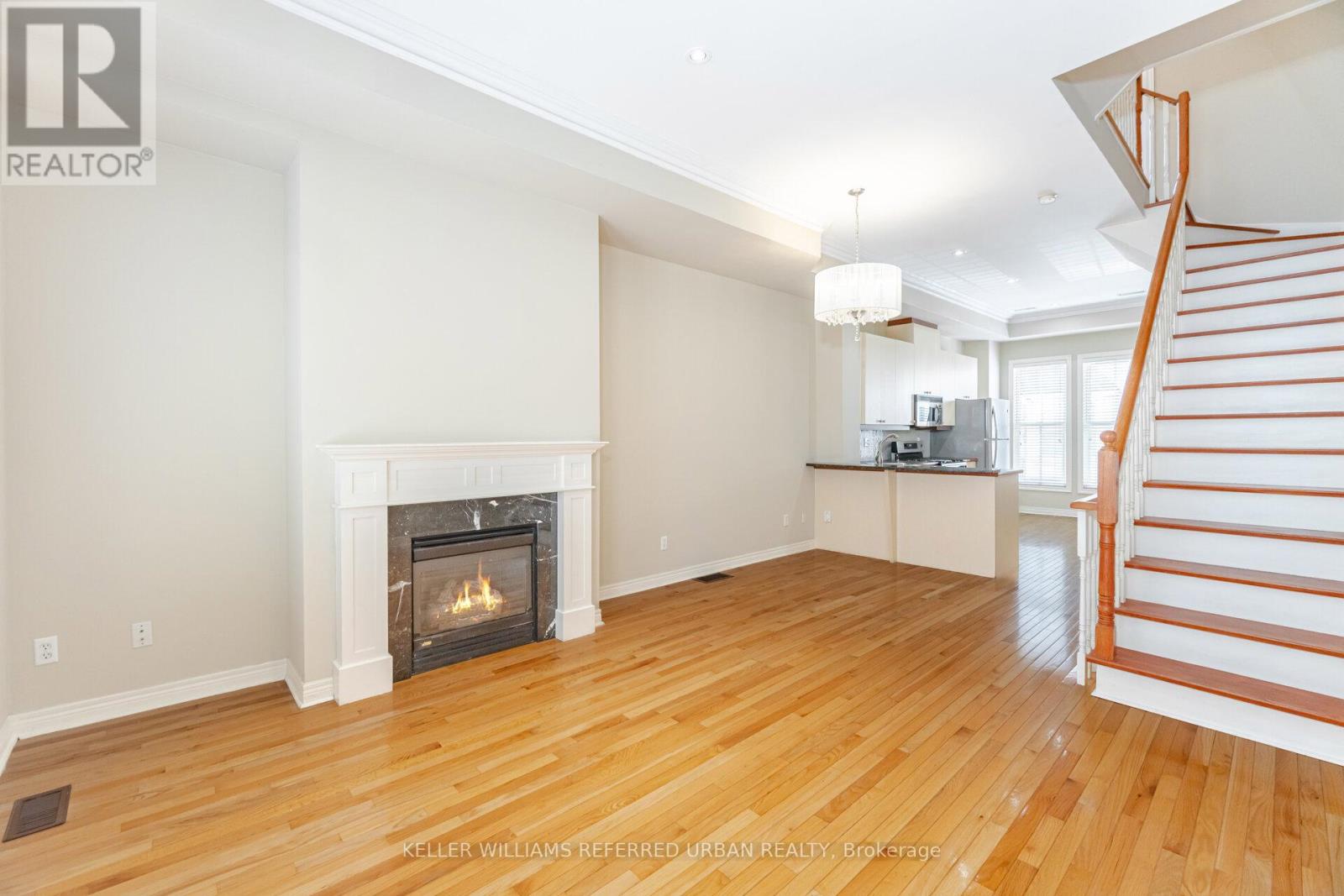 13 Joseph Salsberg Lane, Toronto (Niagara), Ontario  M6J 3W8 - Photo 12 - C12212176