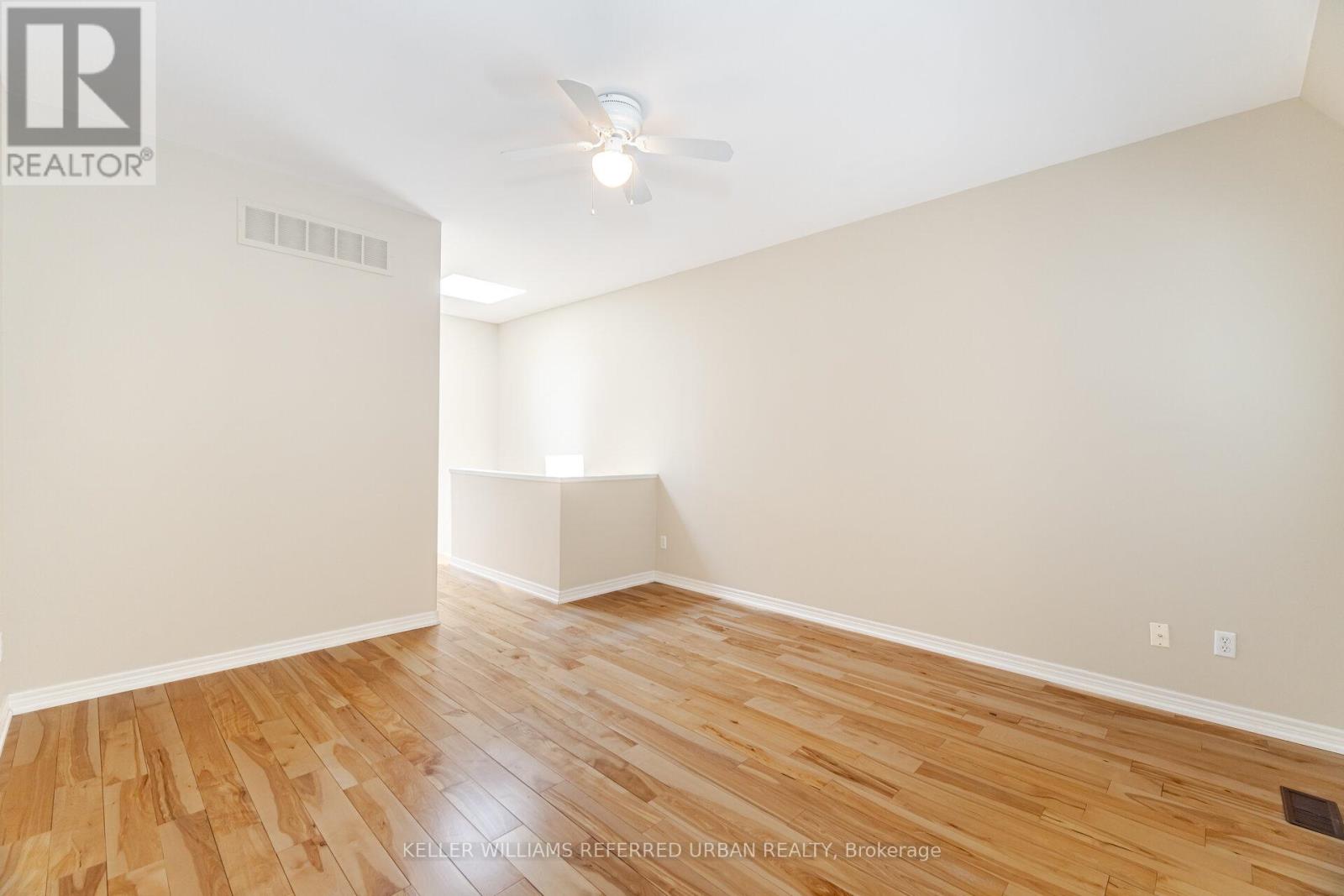 13 Joseph Salsberg Lane, Toronto (Niagara), Ontario  M6J 3W8 - Photo 15 - C12212176
