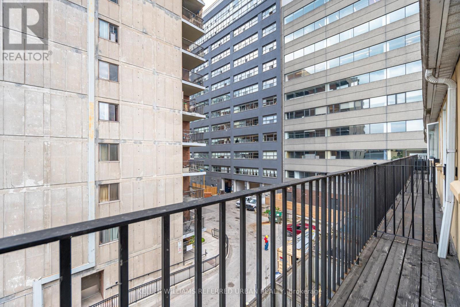 13 Joseph Salsberg Lane, Toronto (Niagara), Ontario  M6J 3W8 - Photo 20 - C12212176
