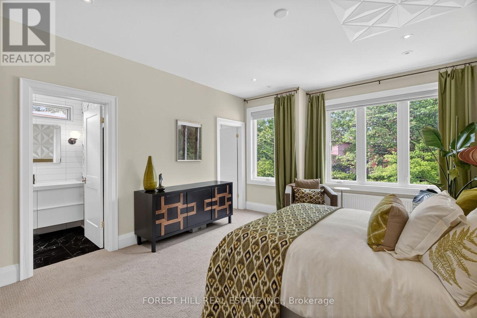 82 Pinewood Avenue, Toronto (Humewood-Cedarvale), Ontario  M6C 2V1 - Photo 21 - C12212193