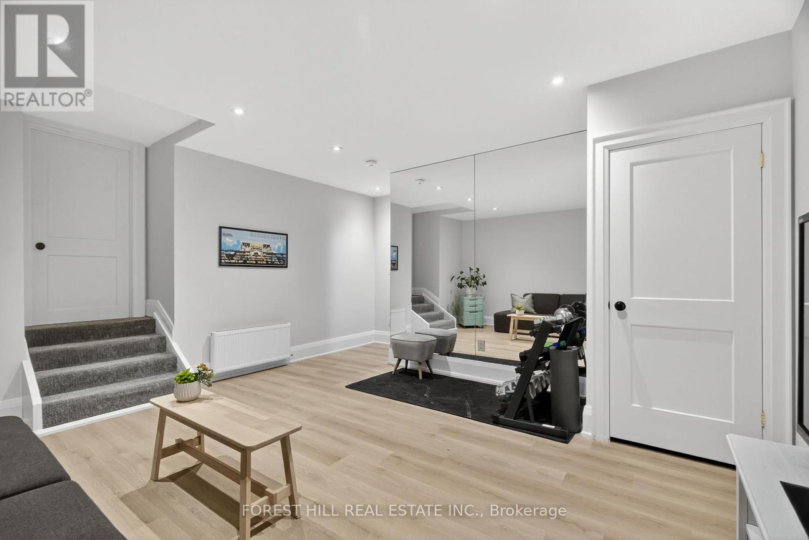 82 Pinewood Avenue, Toronto (Humewood-Cedarvale), Ontario  M6C 2V1 - Photo 29 - C12212193