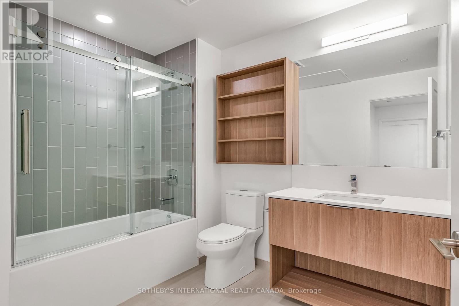 1122 - 88 Bathurst Street, Toronto, Ontario  M5V 0W8 - Photo 11 - C12212202