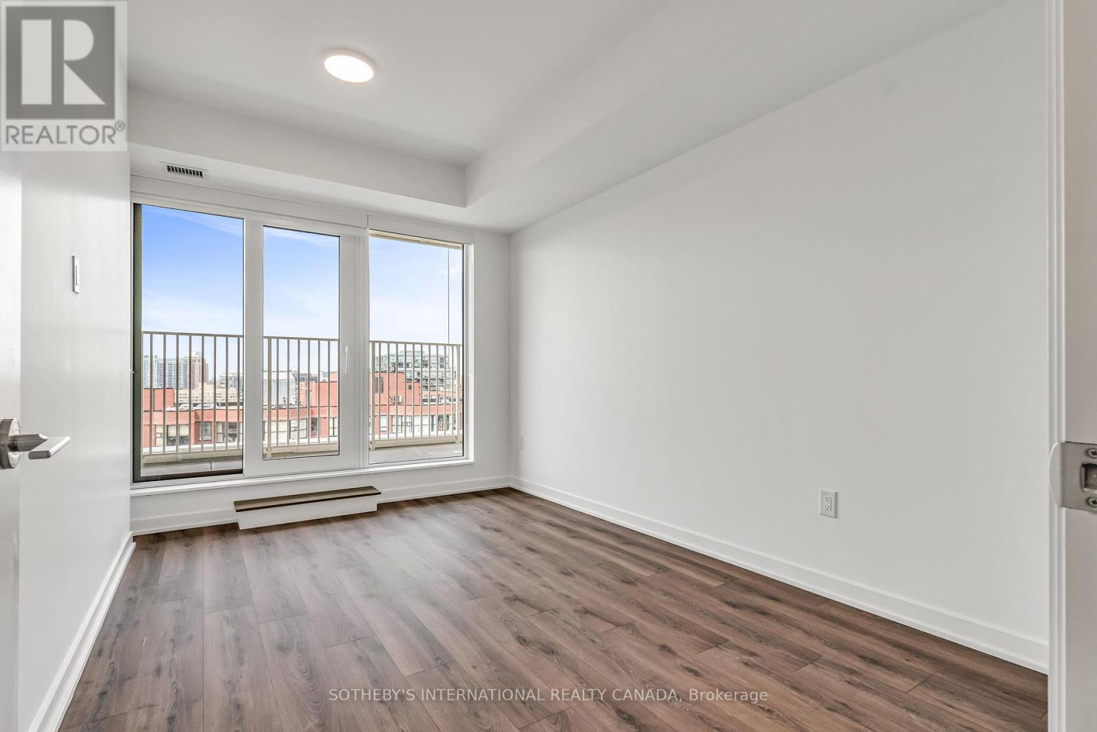 1122 - 88 Bathurst Street, Toronto, Ontario  M5V 0W8 - Photo 12 - C12212202