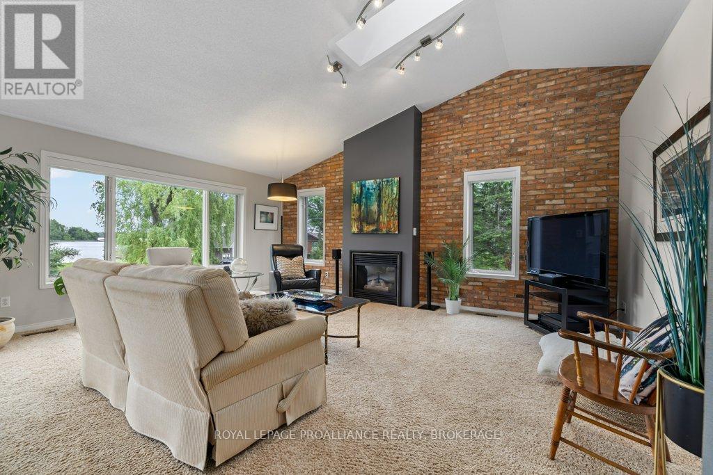 953 Cottage Farms Road, Kingston, Ontario  K7L 4V1 - Photo 8 - X12212231