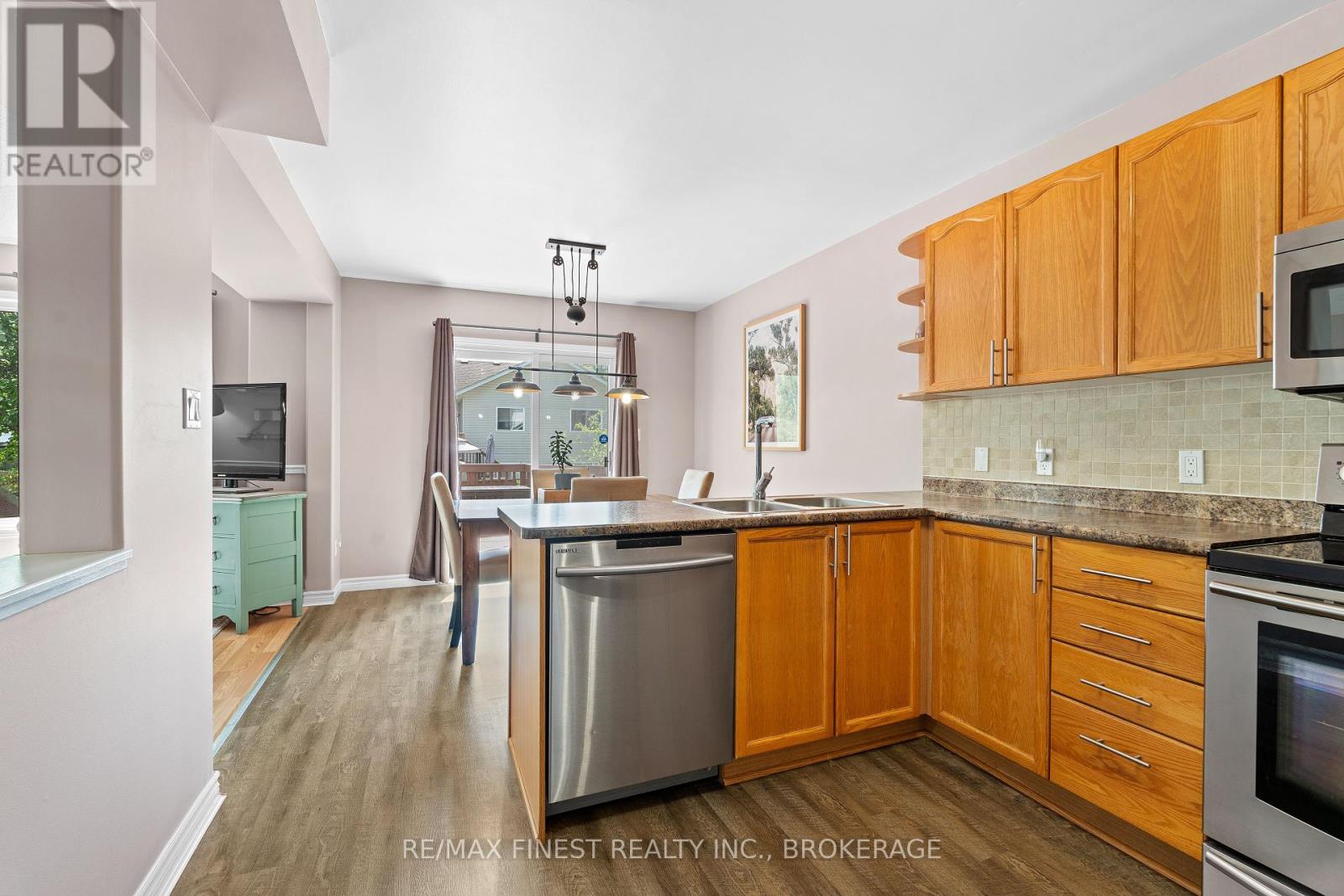 981 Rainbow Crescent, Kingston (Kingston East (Incl Barret Crt)), Ontario  K7K 7J3 - Photo 14 - X12212294