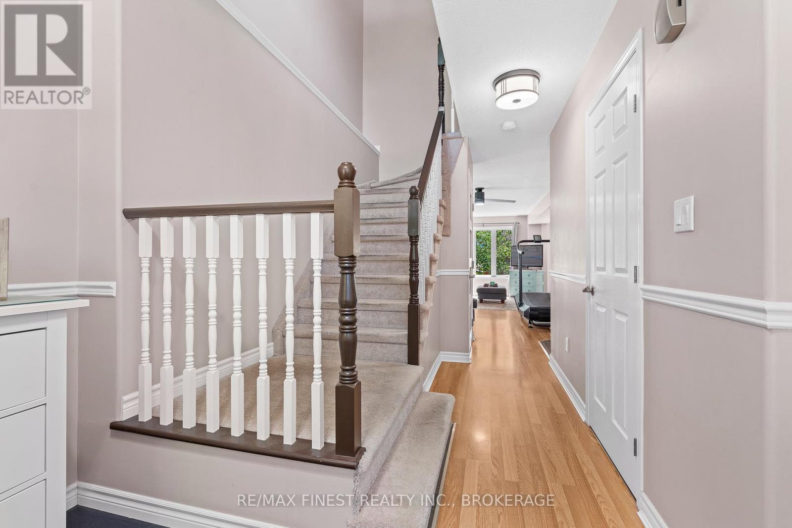 981 Rainbow Crescent, Kingston (Kingston East (Incl Barret Crt)), Ontario  K7K 7J3 - Photo 5 - X12212294