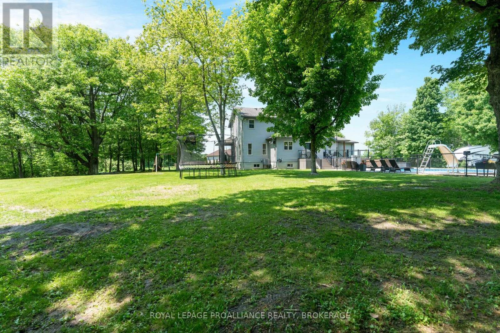 10 Owen Avenue, Front Of Leeds & Seeleys Bay, Ontario  K7G 2V4 - Photo 40 - X12212314