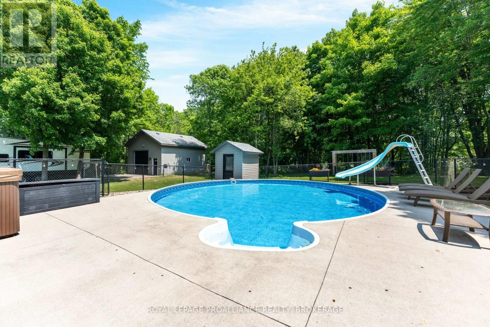 10 Owen Avenue, Front Of Leeds & Seeleys Bay, Ontario  K7G 2V4 - Photo 42 - X12212314