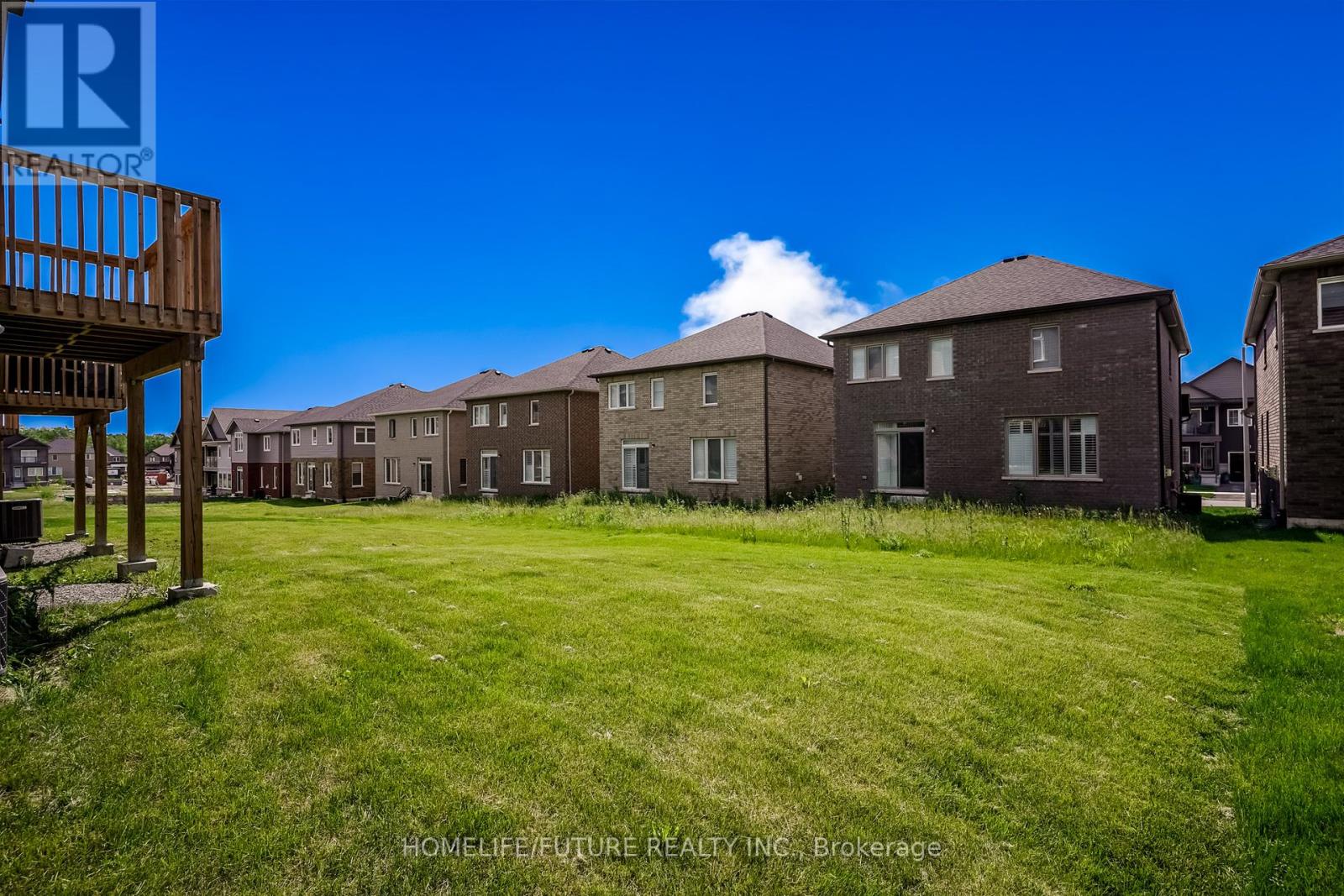 225 O'neil Street, Peterborough North, Ontario  K9K 0H5 - Photo 4 - X12207731