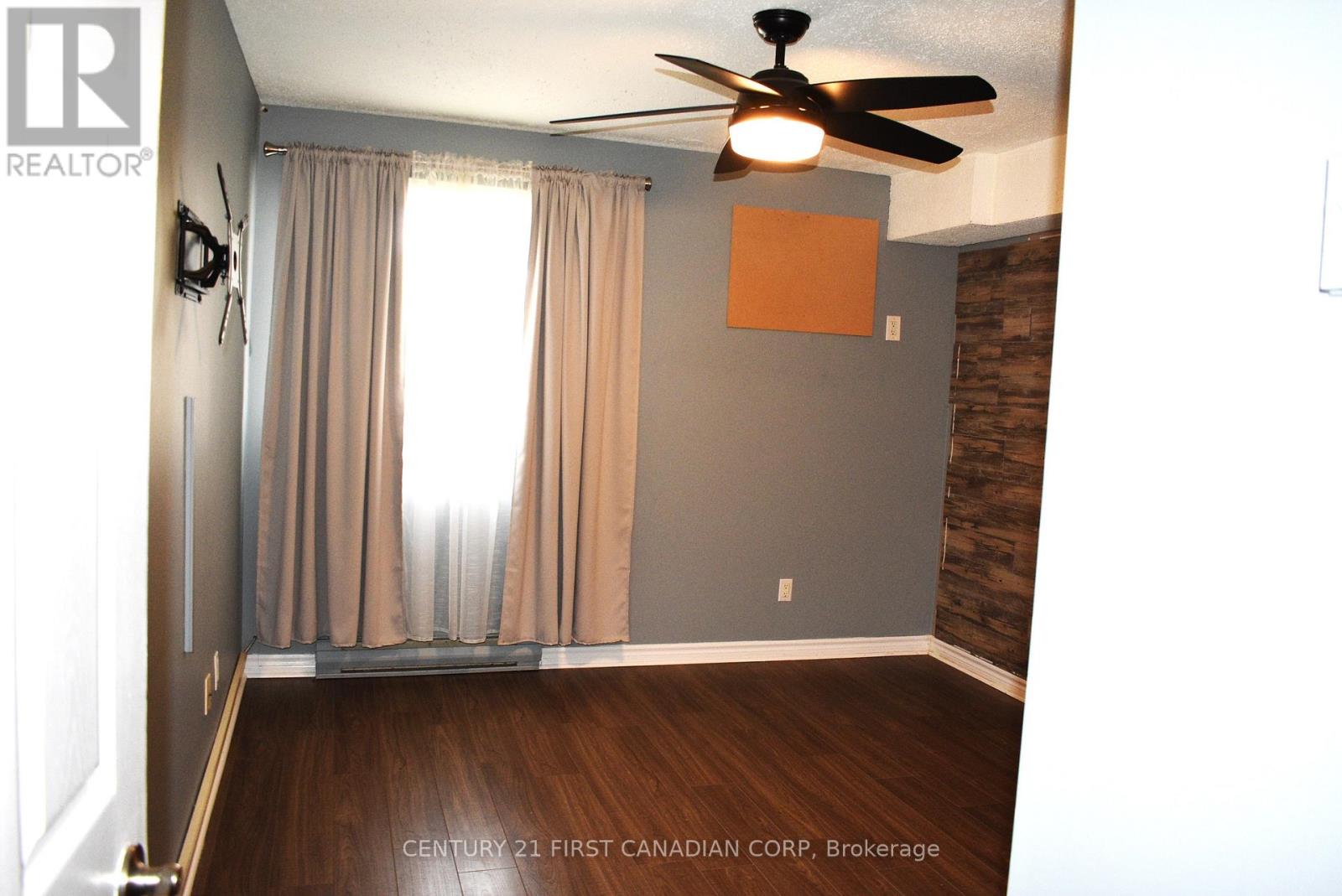 120 - 725 Deveron Crescent, London South, Ontario  N5Z 4X3 - Photo 16 - X12212245