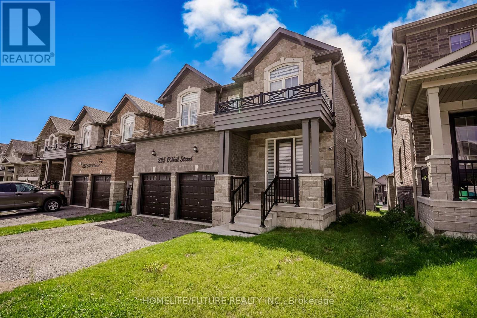 225 O'neil Street, Peterborough North, Ontario  K9K 0H5 - Photo 3 - X12207731
