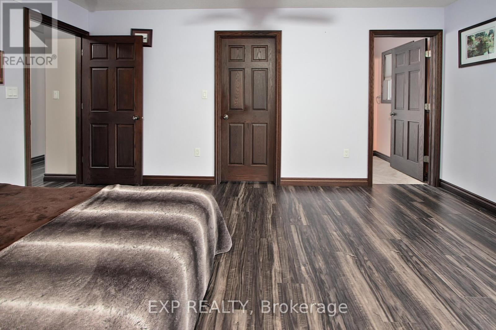 50263 John Wise Line, Malahide, Ontario  N5H 2R5 - Photo 14 - X12212322
