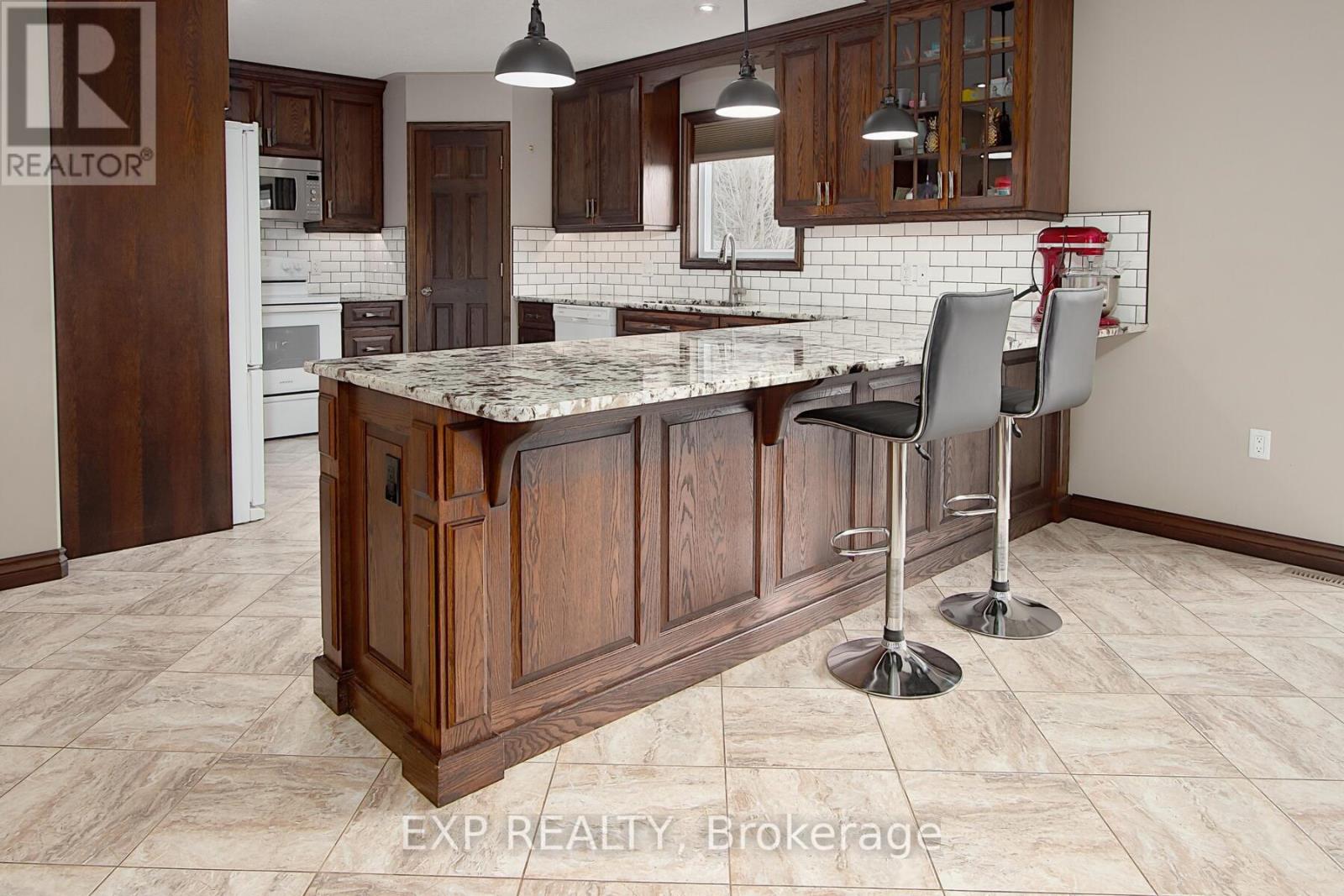 50263 John Wise Line, Malahide, Ontario  N5H 2R5 - Photo 3 - X12212322