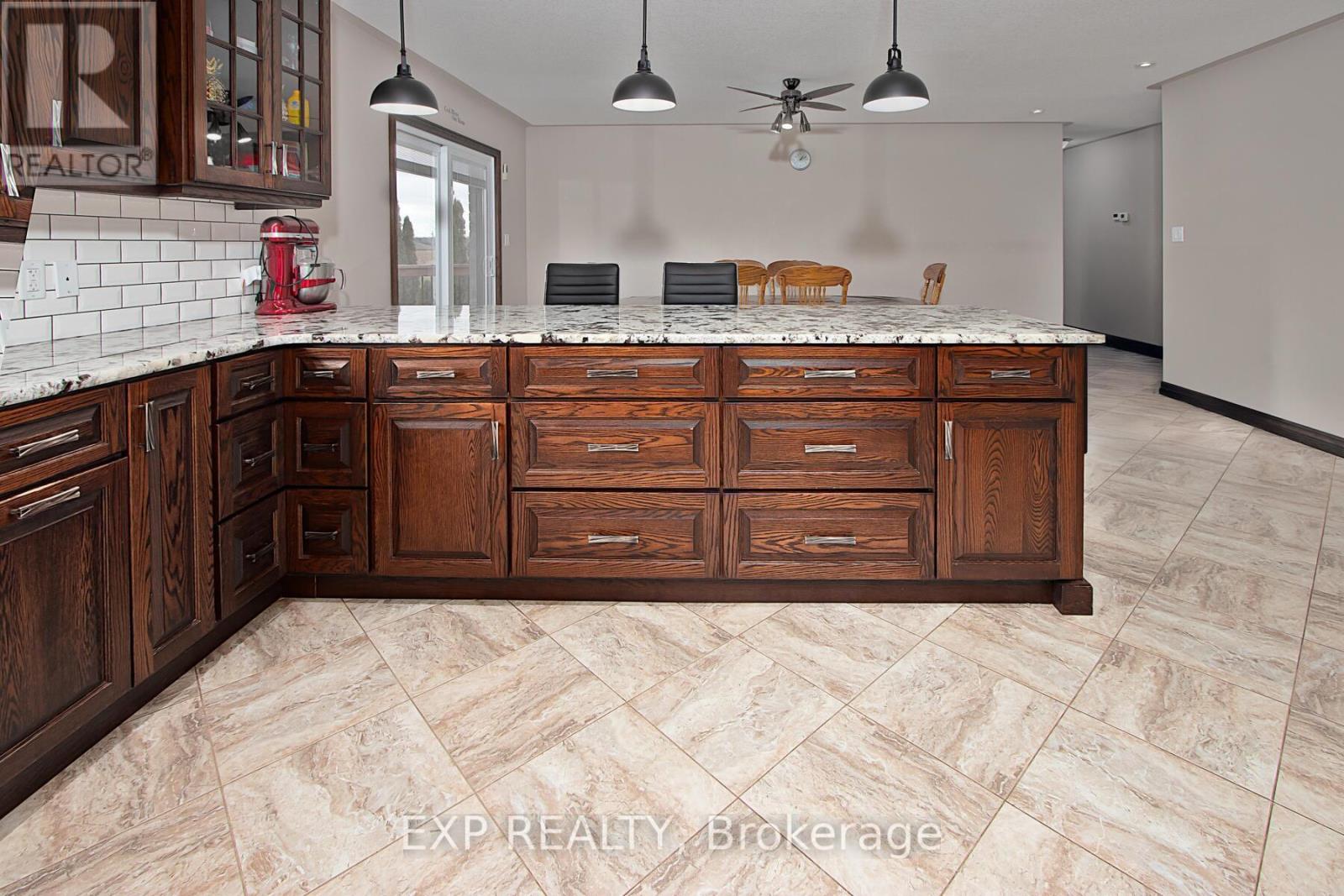 50263 John Wise Line, Malahide, Ontario  N5H 2R5 - Photo 8 - X12212322