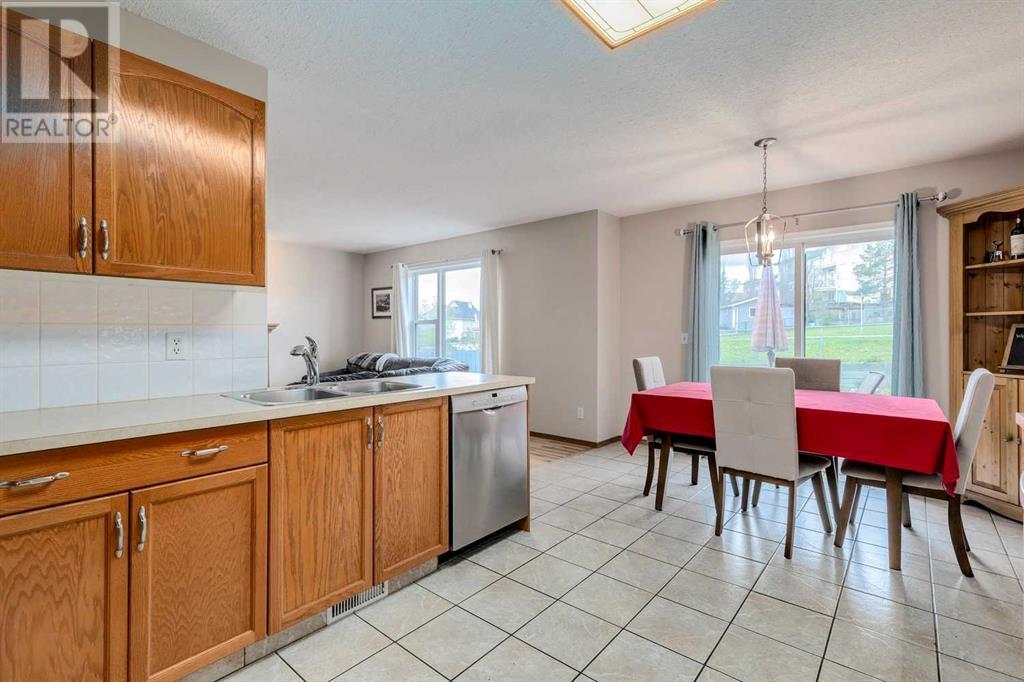 79 Arbour Crest Rise Nw, Calgary, Alberta  T3G 4L3 - Photo 12 - A2219719