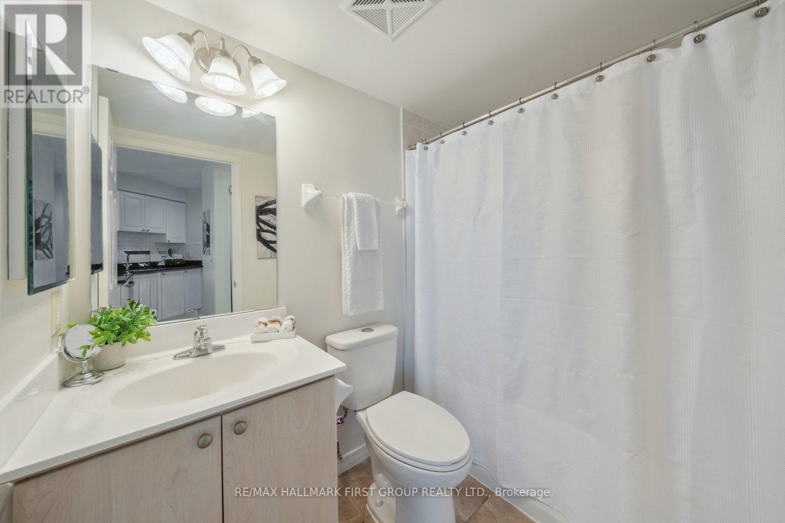 817 - 340 Watson Street W, Whitby, Ontario  L1N 9G1 - Photo 19 - E12212129