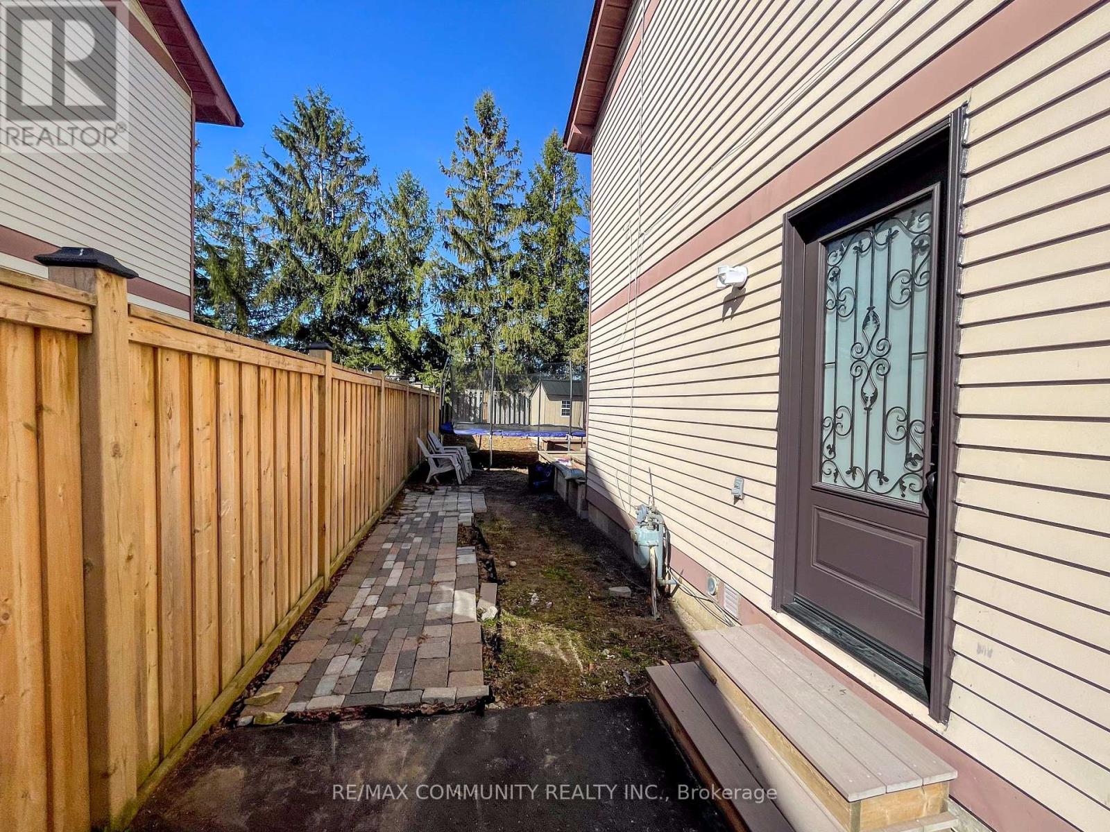 1268 Trowbridge Drive, Oshawa, Ontario  L1G 7H2 - Photo 36 - E12212171
