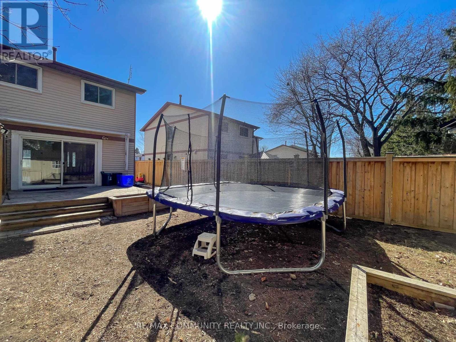 1268 Trowbridge Drive, Oshawa, Ontario  L1G 7H2 - Photo 39 - E12212171