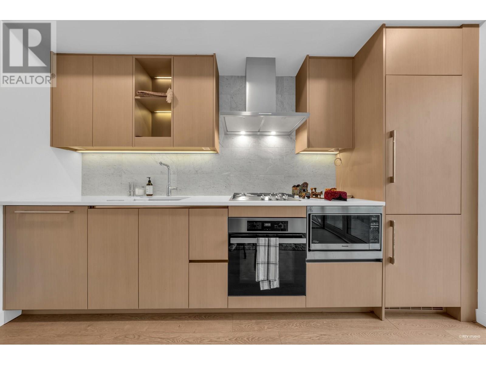 704 89 Nelson Street, Vancouver, British Columbia  V6Z 0E7 - Photo 2 - R3013073