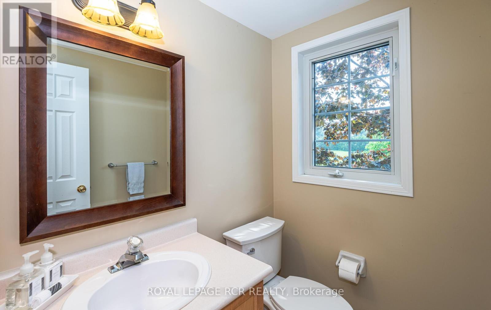 22 Sandelwood Court, Aurora (Bayview Wellington), Ontario  L4G 7M9 - Photo 16 - N12212007