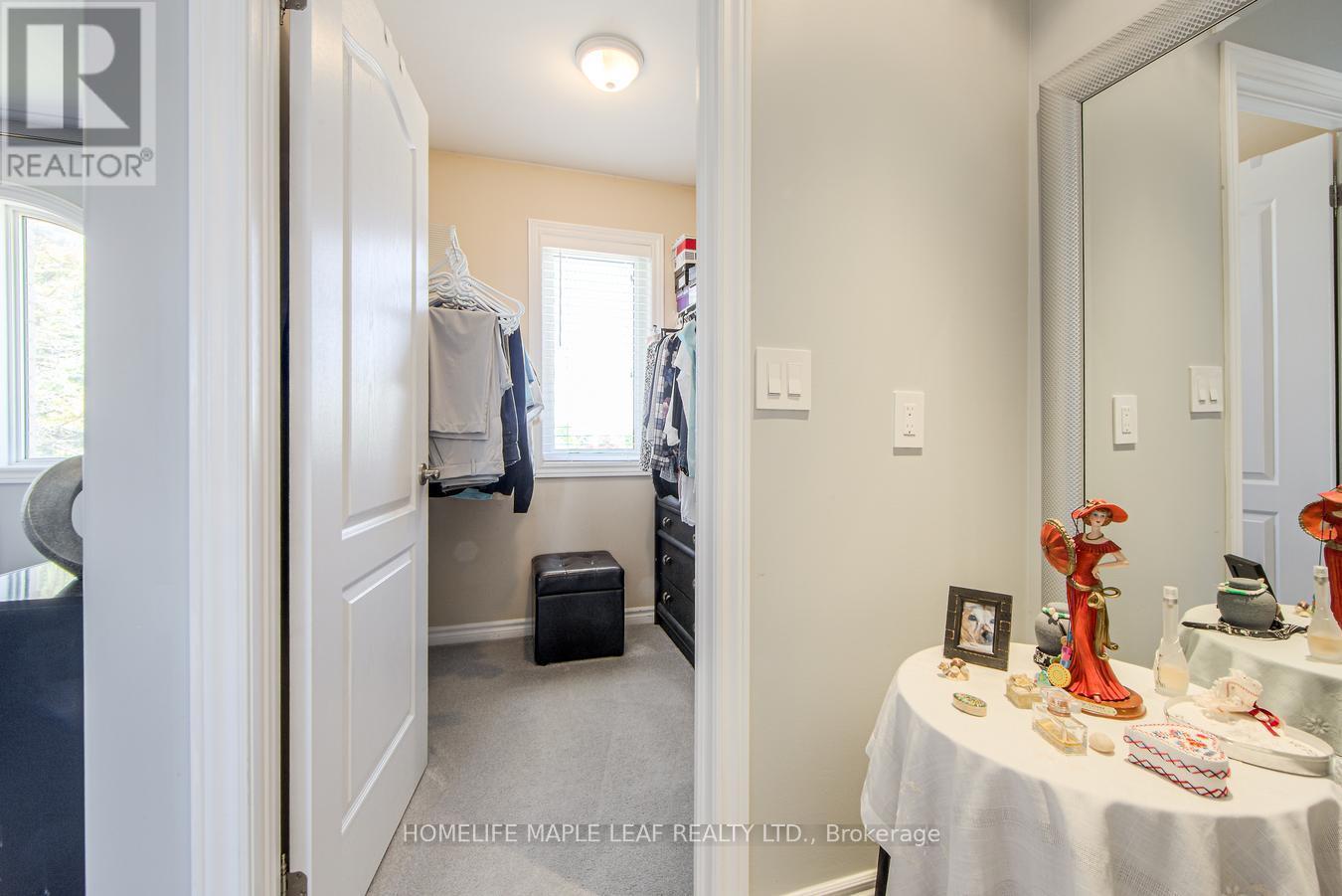 37 Saint Avenue, Bradford West Gwillimbury, Ontario  L3Z 3E6 - Photo 28 - N12212041
