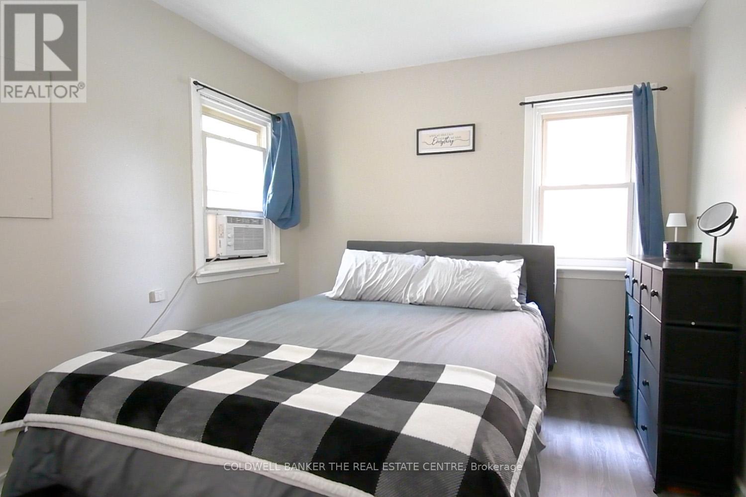 119 Elizabeth Street, Essa, Ontario  L0M 1B0 - Photo 6 - N12212092